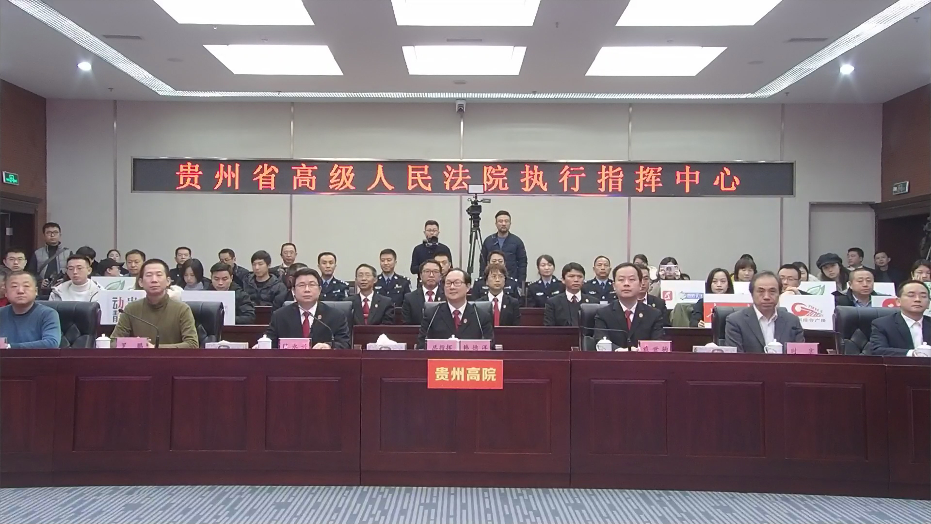 前攝像頭_監(jiān)控點1_前攝像頭_20191028120415_1278749.jpg